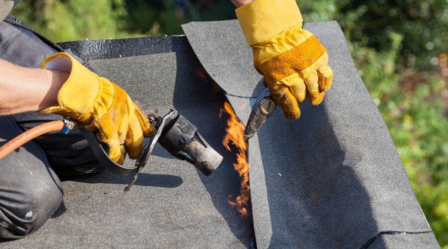 Professional gutter cleaning in Santa Maria, CA